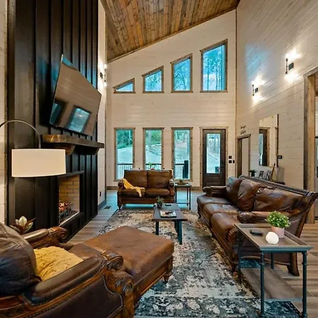 New Cabin W Hot Tub + Views Sleeps 12 Broken Bow Extérieur photo