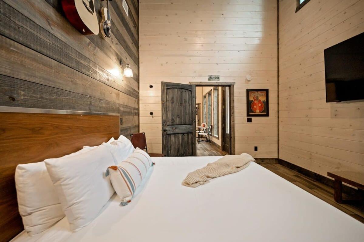 Hébergement de vacances New W Hot Tub + Views Sleeps 12 *