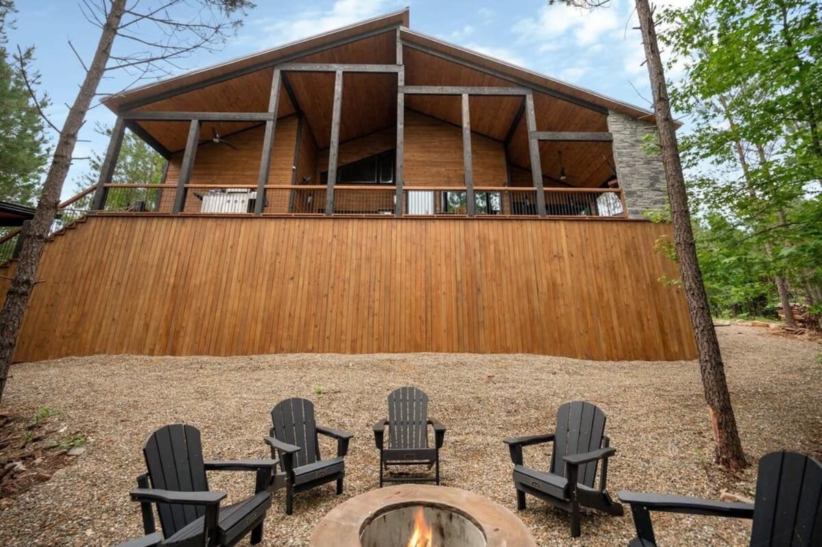 New W Hot Tub + Views Sleeps 12 Hébergement de vacances
