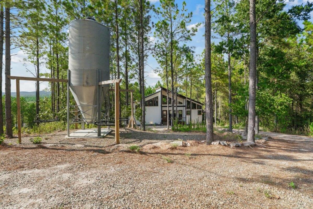 New W Hot Tub + Views Sleeps 12