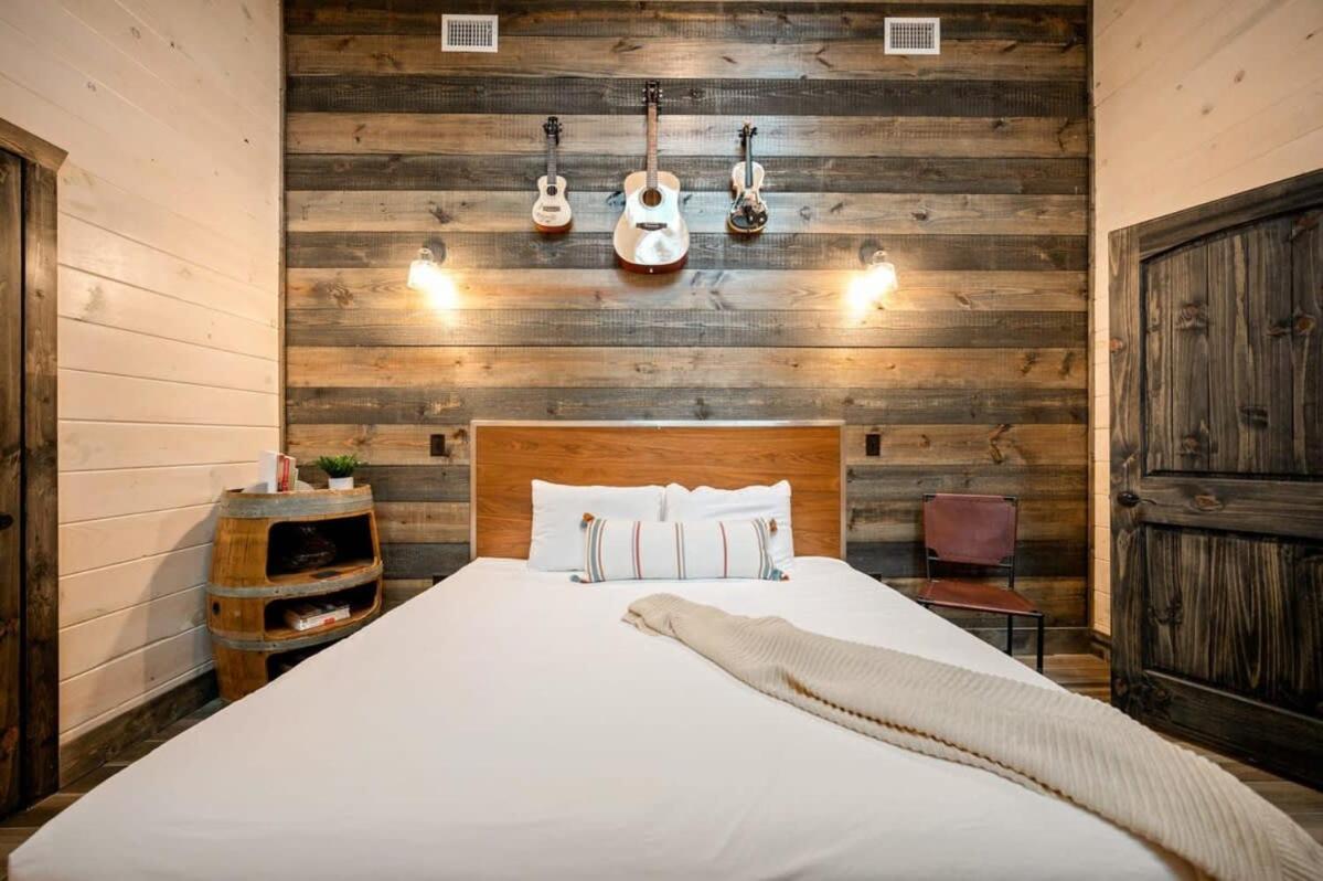 Hébergement de vacances New W Hot Tub + Views Sleeps 12 Broken Bow